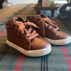 Cat & Jack toddler size 6 boots